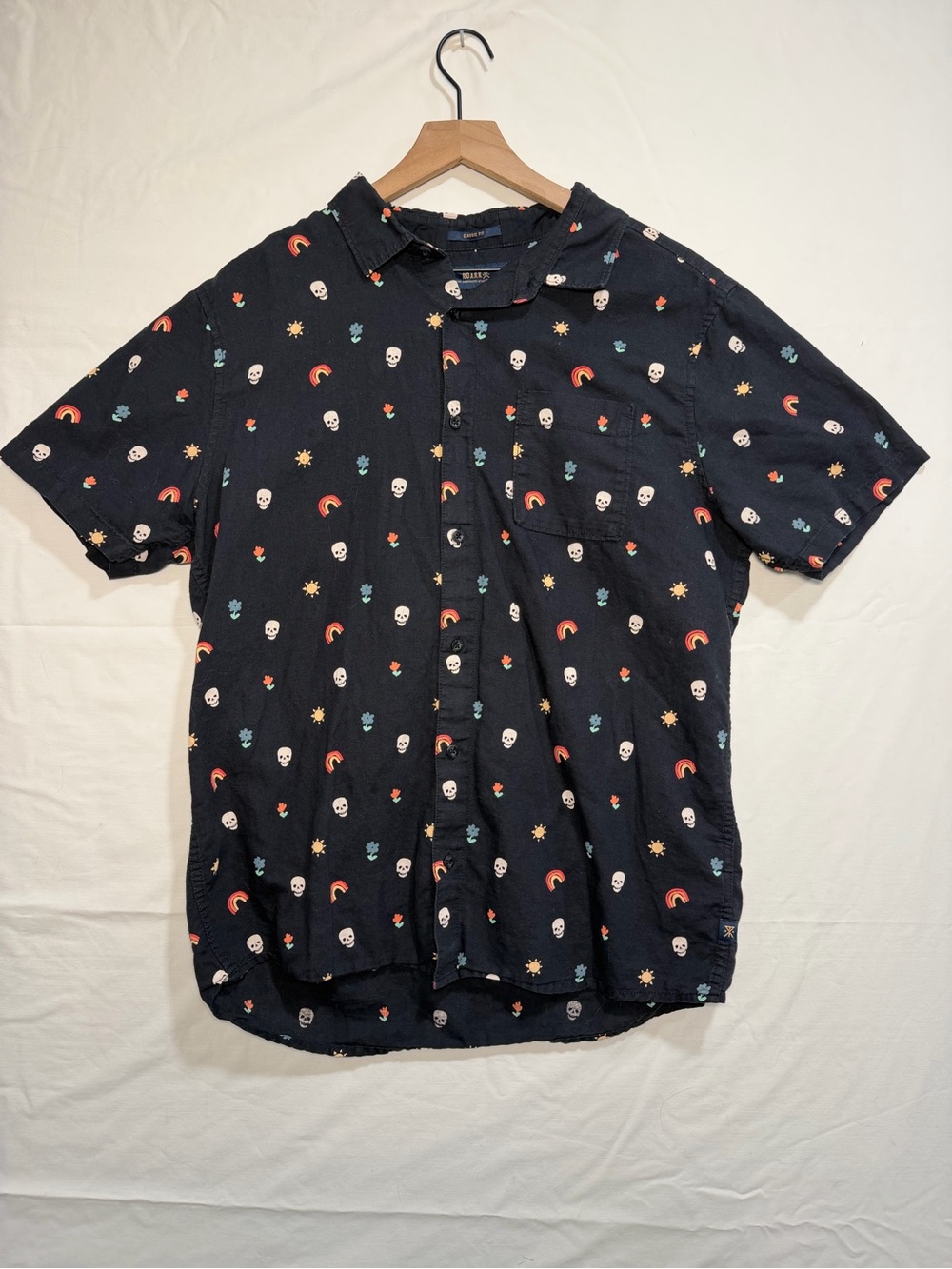 Roark Revival Men’s L Black Skull Rainbow Floral Print Button Down Shirt